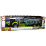 Zelený traktor postrekovač