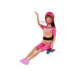 Bábika Lucy na skateboarde a malou bábikou