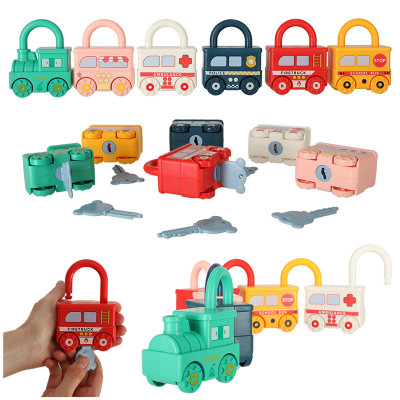 Vzdelávacia hračka – farebné autíčka so zámkami