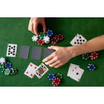 Blackjack Poker Set 500 žetónov 2 balíčky kariet Uzamykateľné puzdro na hraciu podložku s kockou